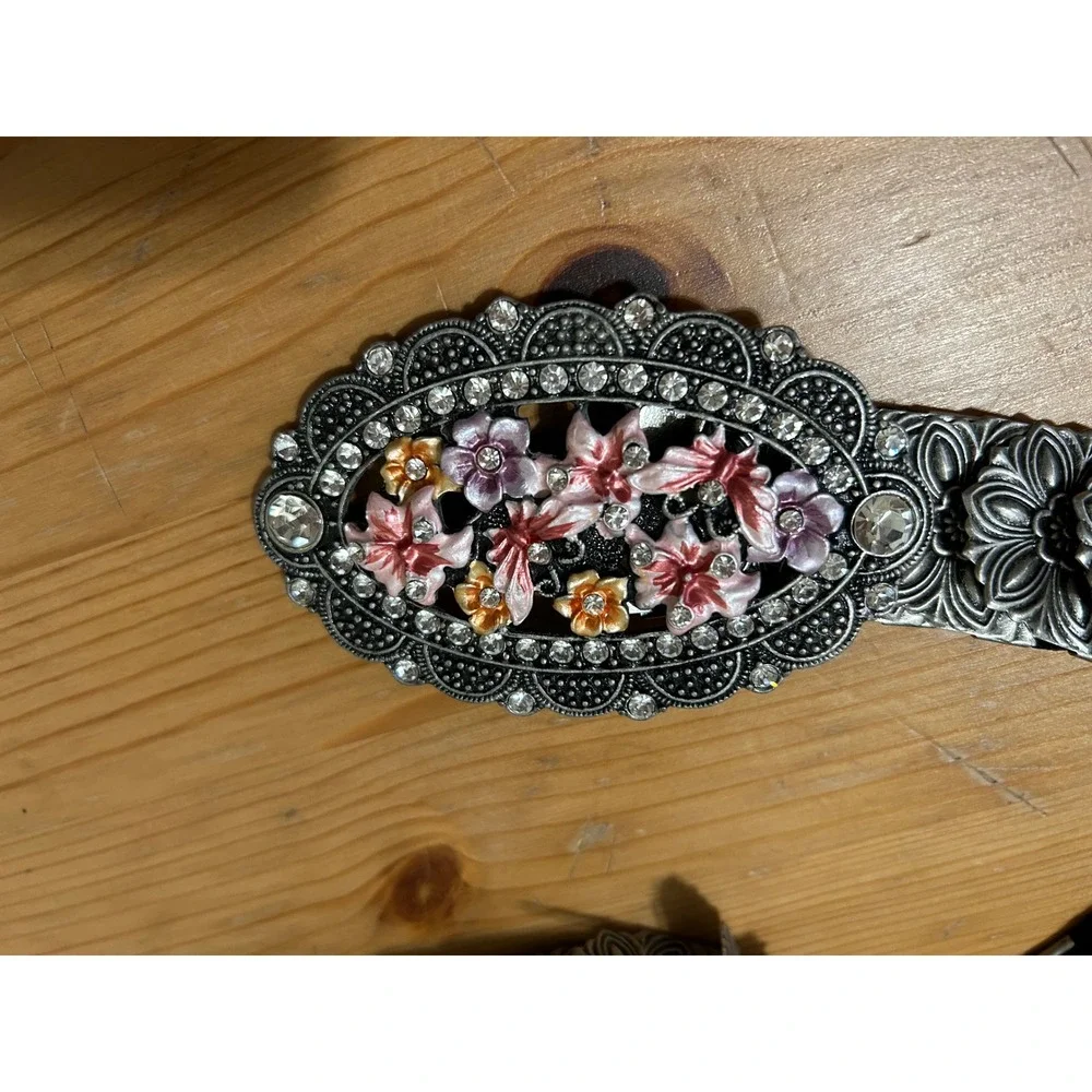 Vintage Y2K Silver Floral Butterfly Enamel Rhinestone Stretch  Belt 32 in Gypsy